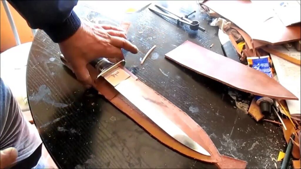 Como Hacer una Funda para Cuchillo de Caza