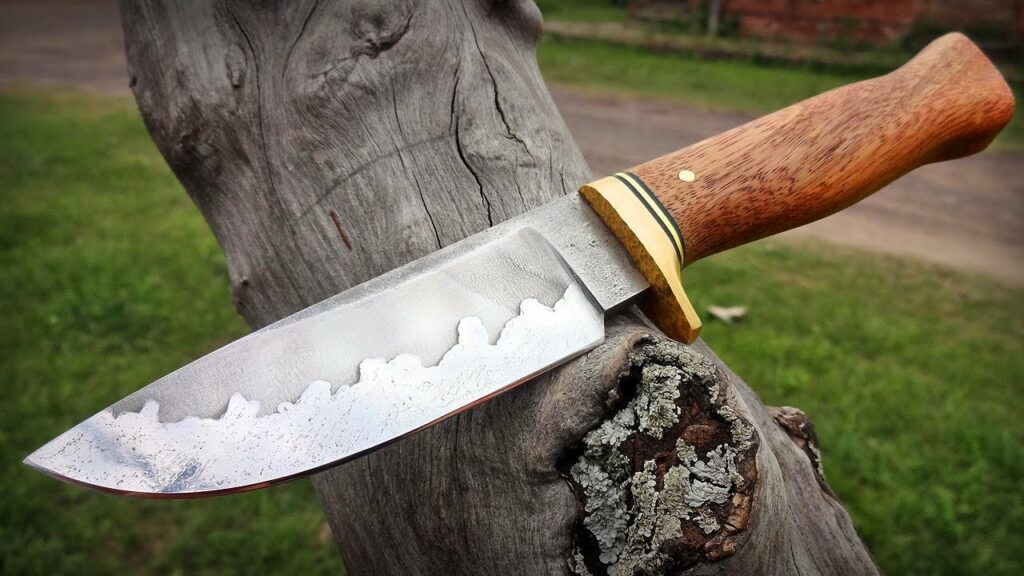 Cómo Usar un Cuchillo de Caza